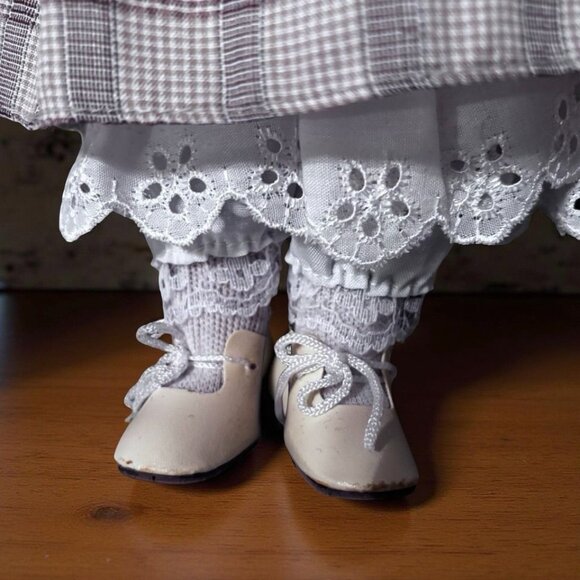 Vintage 15.5” Porcelain Girl Doll – Victorian Country Style, Braided Hair, Check - Picture 7 of 11